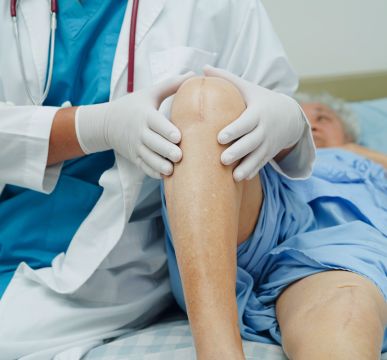 All-Inclusive Unilateral Knee Replacement Package in India